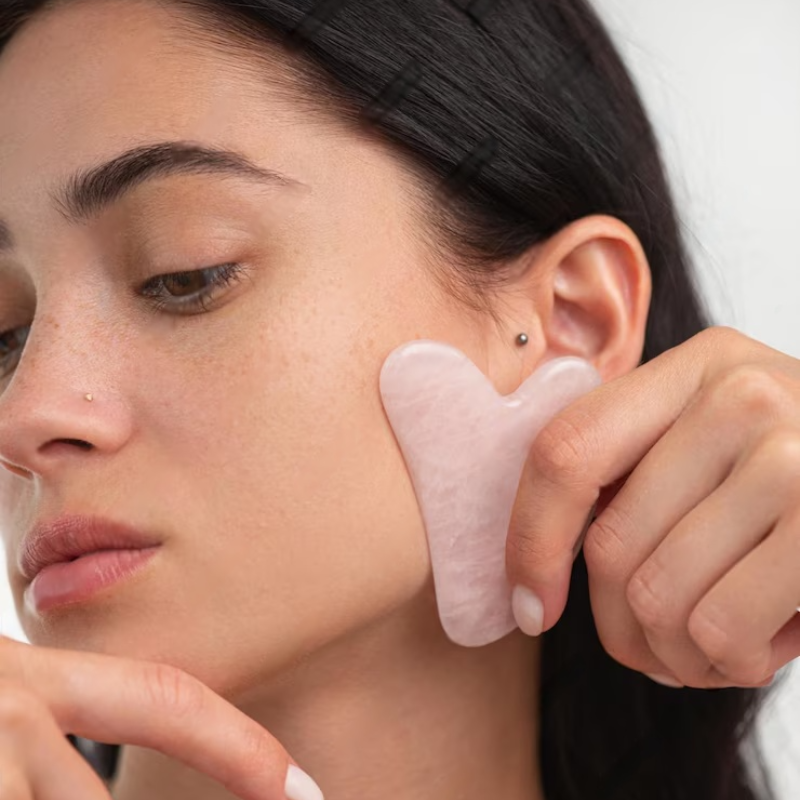 Gua-Sha & Rouleau Visage — Rituel Sculpting Naturel